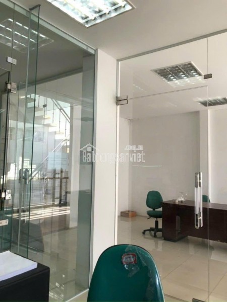 Cầu Giấy nhà mới, 30m2, ngõ rộng, gần phố, 6 tầng thang máy, 8 tỷ