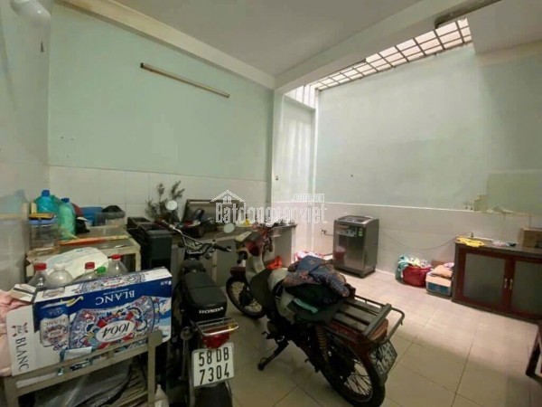 Cần bán nhà HXH đường Lê Văn Quới, Bình Trị Đông, Bình Tân. Diện tích 4.3 x 22m, giá 5.9 tỷ.