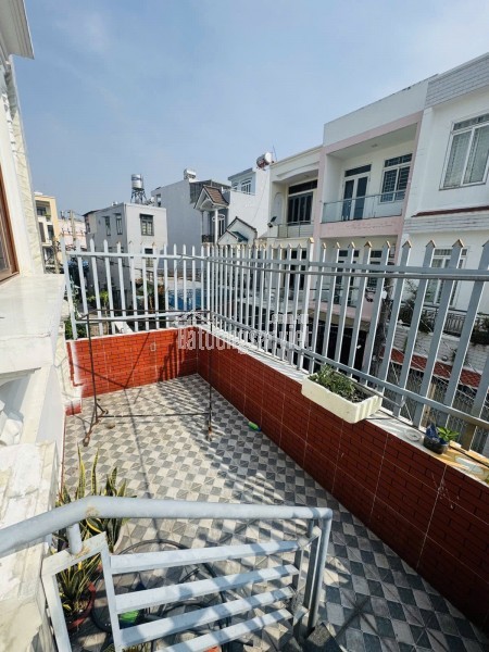 NHÀ BÁN ,8,1 TỶ \'125M2 ,TRUNG MỸ TÂY ,Q12 .0367357519