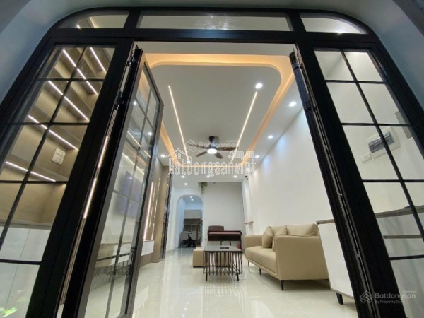 Bán gấp nhà riêng tại Trương Định, 9,3 tỷ, 60m2, 4PN, 4WC, đầy đủ nội thất