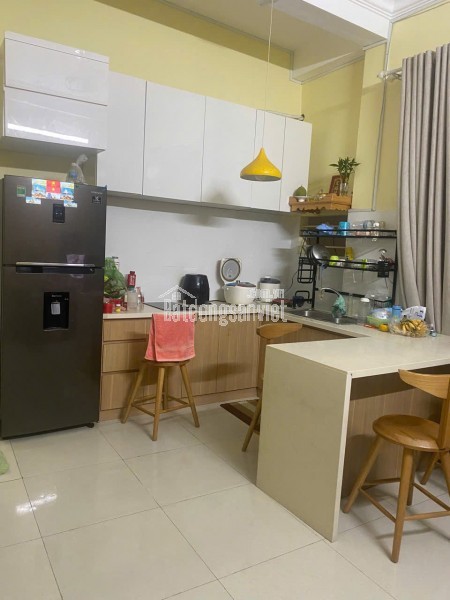Bán Nhà Mặt Tiền đường Hương Sơn-Phước Hoà-TP Nha Trang
DT: 96m2 ngang 5,15m lh: chế thị ngọc bích