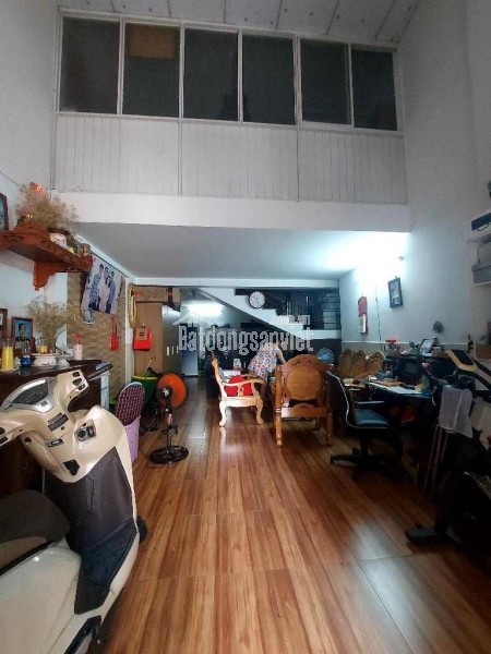 NHÀ SÁT QL.1A GẦN TRƯỜNG HỌC – NHÀ NỞ HẬU TÀI LỘC – 80M² – 2 TẦNG – CHỈ 4.6 TỶ