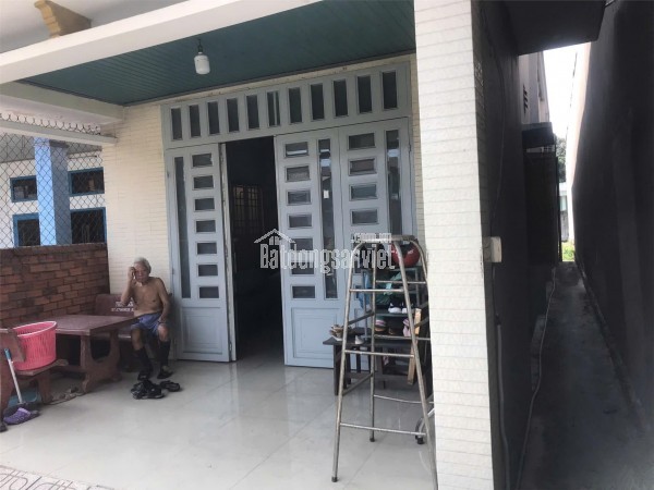 GẤP BÁN NHÀ MẶT TIỀN KINH DOANH PHAN VĂN KHẢI (QL22)