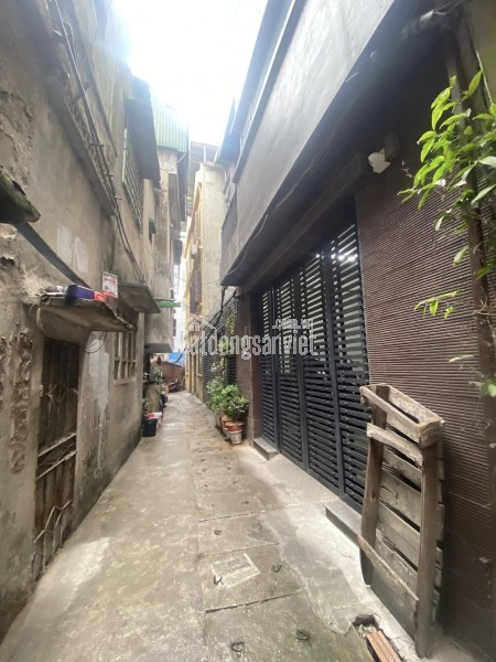 Hơn 6 Tỷ Ô Tô Đậu Cạnh Nhà - TT Hoàng Mai - Nhà Cực Đẹp Về Ở Luôn - Ngõ Thông