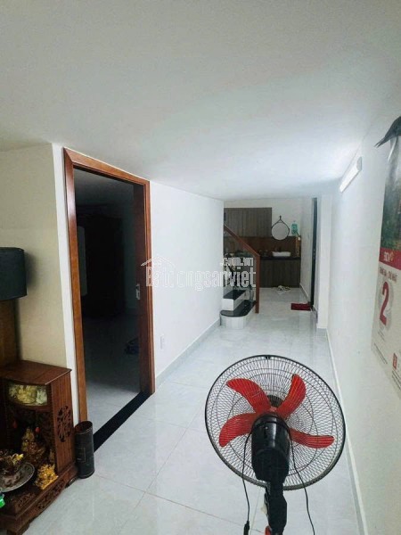 NHà Đẹp Ở Ngay Sát Mặt Tiền Cách Mạng Tháng Tám Quận10 , 2 tầng 67m2 .Sổ Vuông, Hoàn Công Đủ