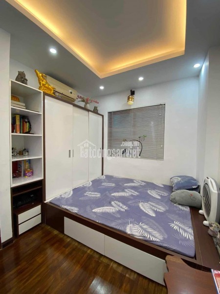 Cần bán căn hộ chung cư tầng trung  CT11 Kim Văn Kim Lũ