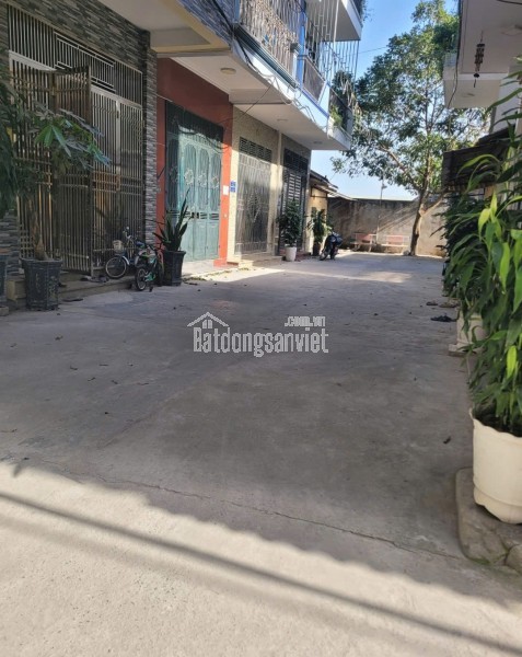 Bán nhà C4 Phân lô ô tô vào, ngay đường Ngọc Hồi Liên Ninh giá 5.3 tỷ