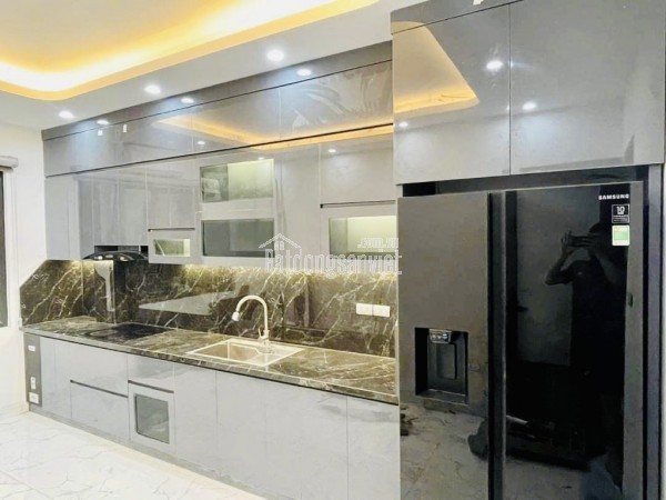 🧑💼🧑💼🧑💼 - 7 TẦNG SẴN THANG MÁY - KINH DOANH HẾT SẢY GIỮA LÒNG CHỢ XANH - 50M2 - NHỈNH 15 TỶ