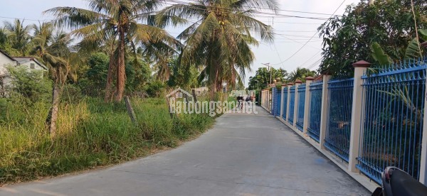 NGỘP, cần bán nhanh Nhà cấp 4 trong khu đất rộng 2.260m2. ngay sát QL1A. Thạnh Phú, Châu Thành, TG