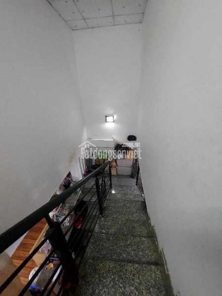 BÁN NHÀ DIỆN TÍCH KHỦNG - 79 M2 - GẦN QL1A - SÁT TRƯỜNG CHINH - CHỈ 37 TR/M2