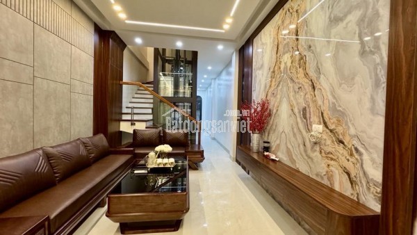 BÁN NHÀ 3 TẦNG – NGÕ Ô TÔ TRÁNH, CHỈ CÁCH Ô TÔ 50M – GỐC ĐỀ, HOÀNG MAI – 5.6 TỶ