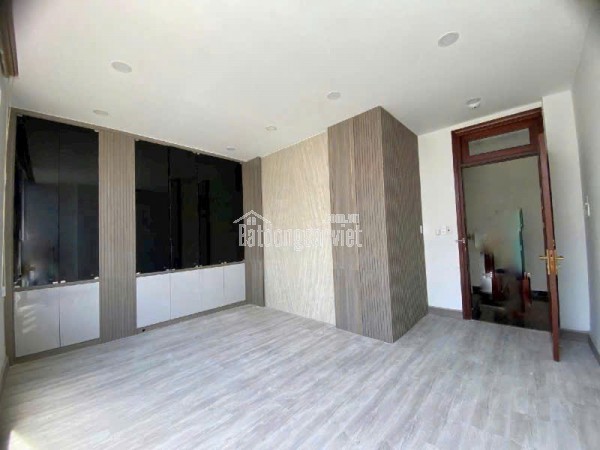 Bán nhà khu phố tây mặt tiền Trần Quang Khải cách biển chỉ 200m. - 80m2 - Giá bán 20 tỷ ~250tr/m2