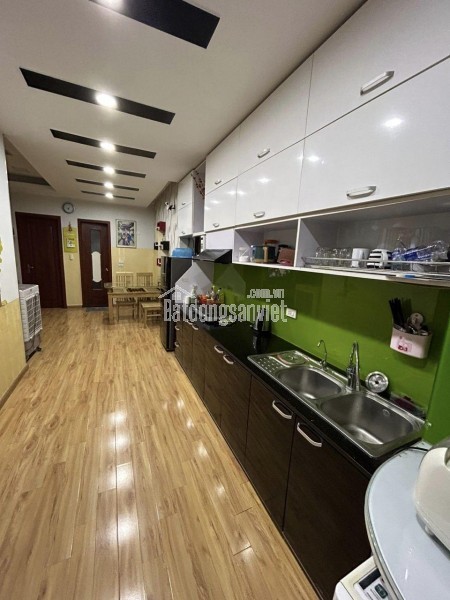 Cần bán căn hộ chung cư Kim Giang diện tích 65,1 m2, giá 3 tỷ