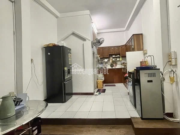 XE HƠI 7 ĐẬU CỬA, XE 4 VÀO NHÀ - PHÚ NHUẬN