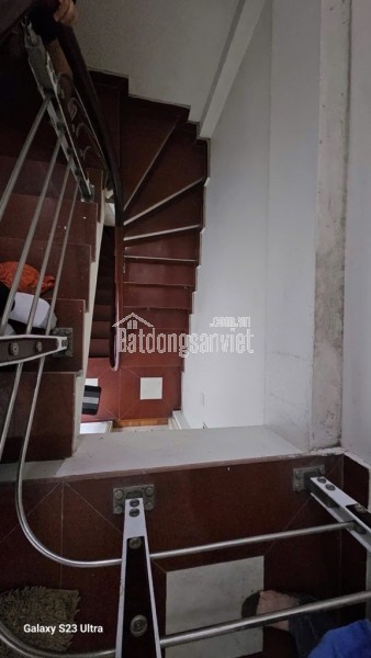 Trước nhà ngõ rộng 2m, thông tứ tung, đi đâu cũng tiện