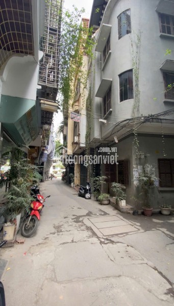 Cần bán nhà phố Quần Ngựa, Ba Đình, ô tô đỗ cửa, thoáng trước sau, 58m, 4 tầng, 16.4 tỷ.