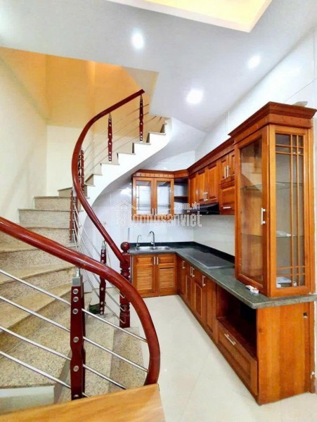 BÁN NHÀ LÔ GÓC GIÁP BÁT GIẢI PHÓNG VỊ TRÍ ĐẸP NGÕ NÔNG 50M2 GIÁ 8.9 TỶ