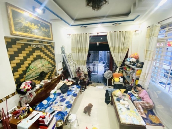 BÁN NHÀ LÔ GÓC 2 MẶT HẺM, HẺM XE TẢI, SÁT CHỢ, TRƯỜNG HỌC, DIỆN TÍCH 52M2, GIÁ CHỈ 5.6 TỶ.
