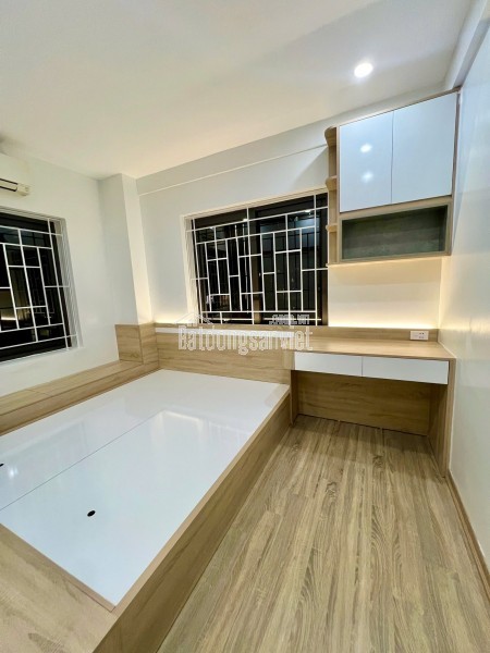 Chỉ 3.9x tỷ có ngay căn 3Pn-2VS Nơ 4 Bán Đảo Linh Đàm , Hoàng Mai, Hà Nội, full đồ siêu đẹp, sổ đỏ