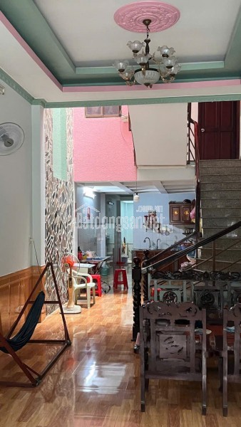 Nhà mặt tiền đường Trần Hưng Đạo Phường Tân Sơn Nhì Q.Tân Phu 4.5 x21 4 tầng giá 14.9 tỷ