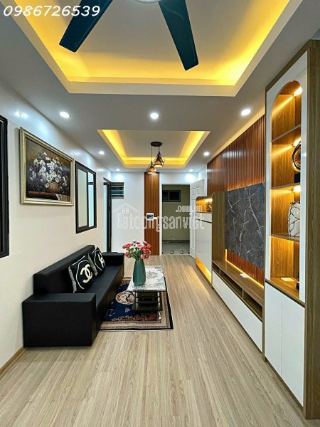 Đã mua nhà mới chủ nhà gửi bán căn 3 ngủ 102m tòa Vinaconex 2 Kim Văn Kim lũ giá chỉ nhỉnh 6.2 tỷ