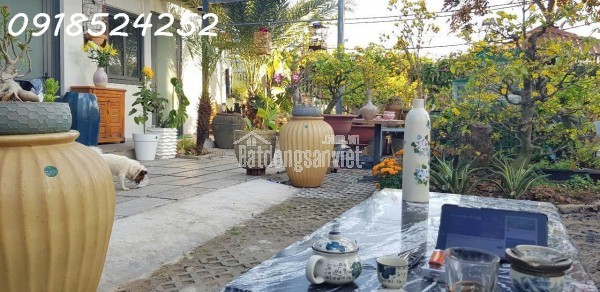 Bán ngôi nhà căn vườn cấp cho 4 tại Q2, bình trưng đông, 240m2