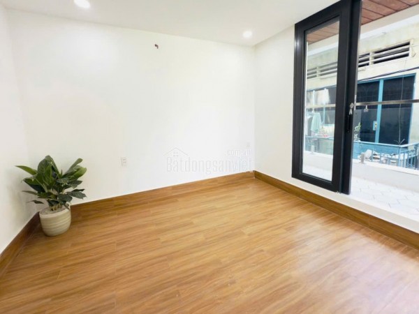 Bán nhà hẻm 64m2 full hồng 3PN, không lộ giới, không quy hoạch, giá đầu tư