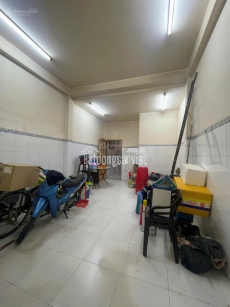 Bán gấp nhà Mặt tiền hẻm 42m2 Dương bá trạc quận 8 giá 4 tỷ
