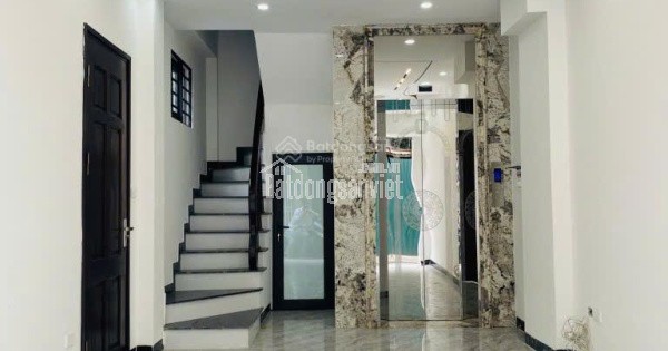 Nhà Trường Chinh - Chủ cần bán gấp - THANG MÁY - XÂY MỚI - 9 tỷ 7