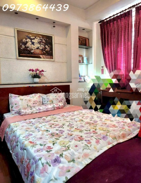 BÁN NHÀ PHỐ 4 TẦNG TRUNG TÂM QUẬN 1- LÊ THỊ RIÊNG- P.BẾN THÀNH-NGANG 4,8M X 14M- 5PN - 4WC - GIÁ