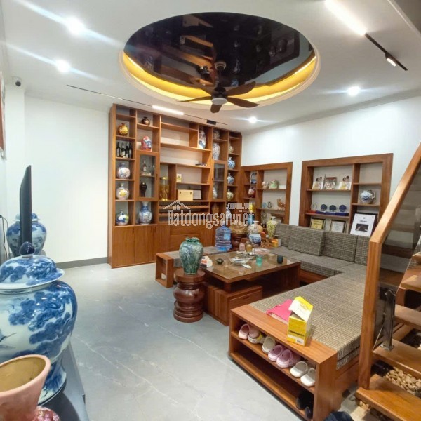 QUAN TÂM NGAY -  [NHÀ MẶT PHỐ GIÁ TRONG NGÕ ] Giáp Bát - Kim Đồng. DT 51m 5 Tầng chỉ 13,3 tỷ