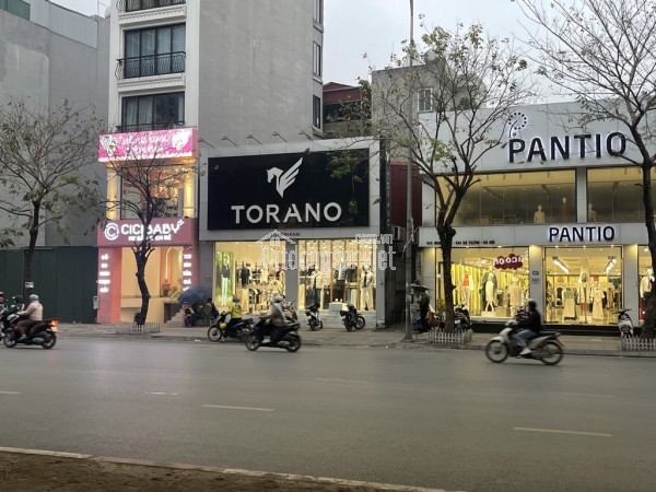 MẶT PHỐ NGUYỄN VĂN CỪ 90M2 MẶT TIỀN RỘNG 8.2M - LÔ GÓC - VỈA HÈ RỘNG
