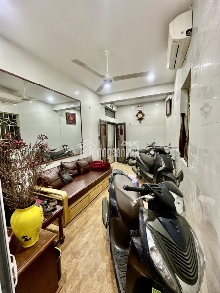 Bán nhà khương trung ,35m2 , 4 tầng , 3 ngủ , 5,68 tỷ