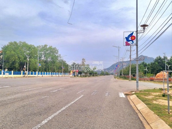🏡 🔥 BÁN 4 LÔ ĐẤT BIỂN BÌNH SƠN (KHU K2) – PHAN RANG 🔥
🌅 VIEW ĐẸP – GẦN CÔNG VIÊN & CHUNG CƯ