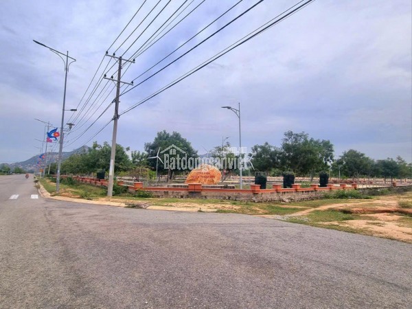 🏡 🔥 BÁN 4 LÔ ĐẤT BIỂN BÌNH SƠN (KHU K2) – PHAN RANG 🔥
🌅 VIEW ĐẸP – GẦN CÔNG VIÊN & CHUNG CƯ