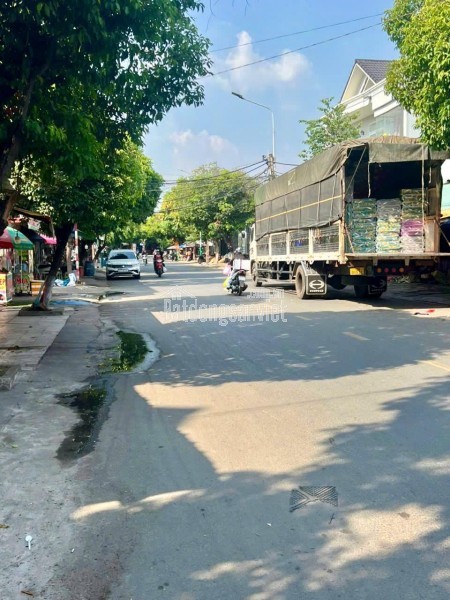 🔥 BÁN NHÀ 3 TẦNG GIÁ TỐT – GIÁP THỦ ĐỨC – 80M² THỔ CƯ 🔥
CƠ HỘI SỞ HỮU NHÀ PHỐ GIÁ MỀM TẠI TRUNG