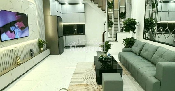Nhà ĐẠI CHẤT – phố Khương Trung – gần 10 tỷ - Đẹp chết ngất.