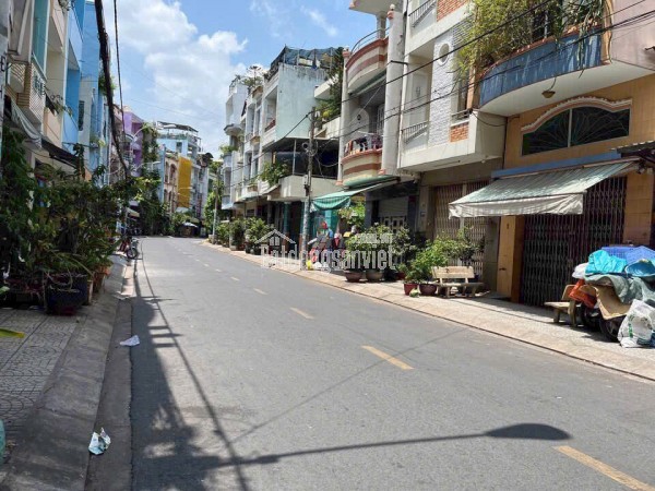 Bán nhà mặt phố Tân Hòa Đông, Q.6, 10 tỷ, sổ hồng