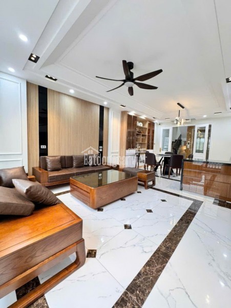 BÁN NHÀ PHÂN LÔ HOÀNG QUỐC VIỆT, 6T THANG MÁY, ÔTÔ TRÁNH KINH DOANH, 61M2 NHỈNH 25 TỶ
