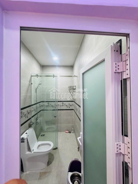 Bán gấp nhà mặt phố Q.11, 14 tỷ, 106m², 3 tầng, nhỉnh
14 tỷ