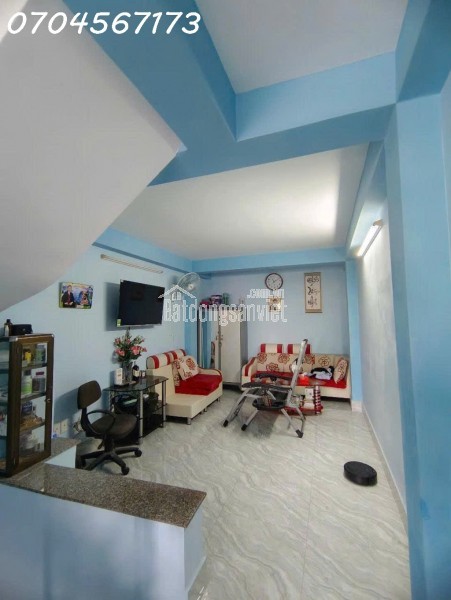 BÁN NHÀ MẶT PHỐ LÊ VĂN LƯƠNG, QUẬN 7 - 40M2, 4 TẦNG, 10.5 TỶ - SỔ HỒNG CHÍNH CHỦ