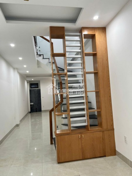 SIÊU PHẨM NHÀ DÂN XÂY - 50M ĐƯỜNG Ô TÔ - TRƯỚC NHÀ XE BA GÁC - HÀNG XÓM BẾN XE MỸ ĐÌNH - SỔ ĐỎ NỞ