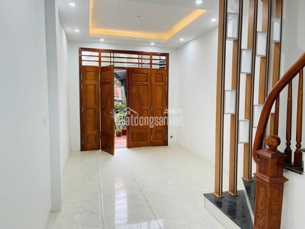 Bán nhà mới đẹp Kim Chung - Hoài Đức, 34m x 5T, mặt ngõ thông ô tô, kinh doanh. Giá chỉ 3.95 tỷ