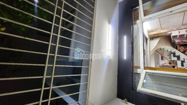 [P3Q8]- CHỈ 6.3 TỶ- HXH ÂU DƯƠNG LÂN- DT: 45M2 ( 4 X 11) NỞ HẬU . SÁT NGAY CẦU CHỮ Y ĐẮC ĐỊA.