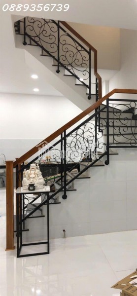 BÁN GẤP NHÀ HẺM XE TĂNG QUAY NÒNG – 2 MẶT TIỀN – NGAY UBND QUẬN 10 – GIÁ CHỈ 16.5 TỶ!
