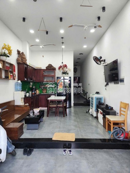 🍀Bán nhà mặt tiền thạnh lộc 13 phường thạnh lộc q12
*Mặt tiền cách chợ cầu đồng 100m
* Dt 4*26