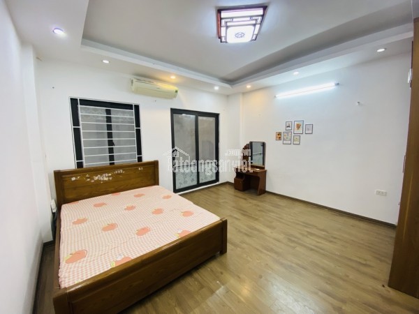 Bán nhà Đẹp Gia Quất Long Biên- Ngõ xe 3 gác – 42m2 – 4 tầng - 4,5 tỷ ( Thương Lượng)