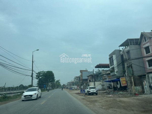 ĐƯỜNG Ô TÔ - ĐẤT VUÔNG ĐẸP - CÁCH TRỤC CHÍNH KINH DOANH 50M - TIỆN ÍCH BẠT NGÀN