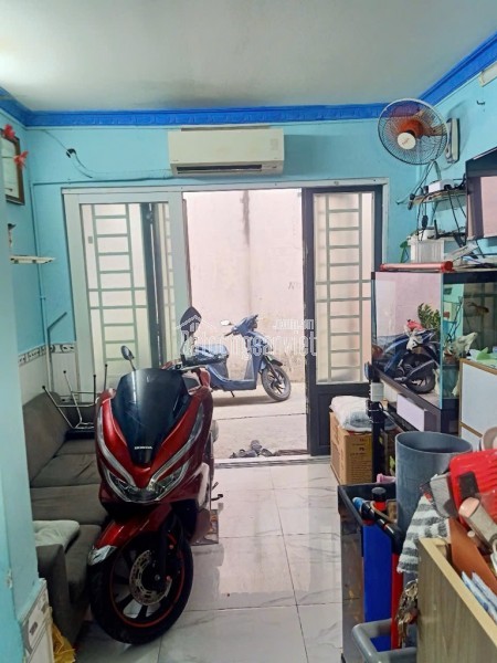 Bán nhà HXH Lê Đình Cẩn, ngay Hương Lộ 2, Bình Tân, 70m² - 5.5x19 - 2 tầng, chỉ hơn 1 tỷ