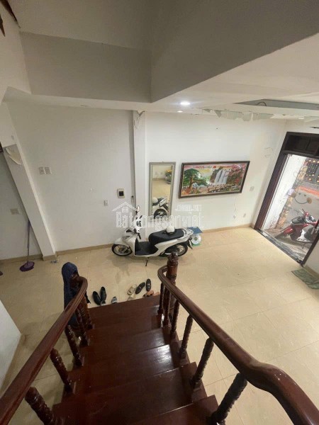 QUAN NHÂN PHÂN LÔ OTO TRÁNH, KINH DOANH, VIEW HỒ ĐIỀU HOÀ, 40M 5 TẦNG, MẶT TIỀN 4.5M GIÁ 11,5 TỶ